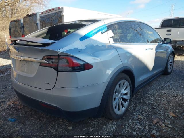 Tesla Model X Image 3
