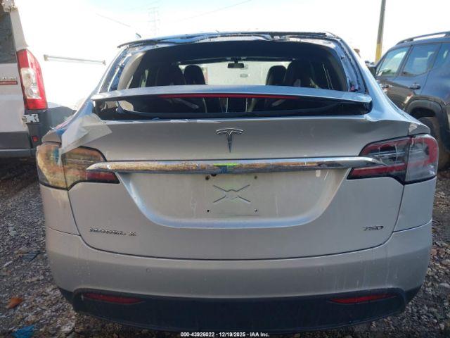 Tesla Model X Image 12