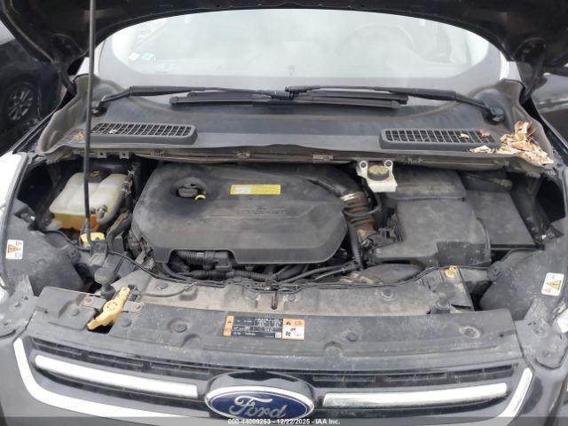 Ford Escape Titanium Image 10