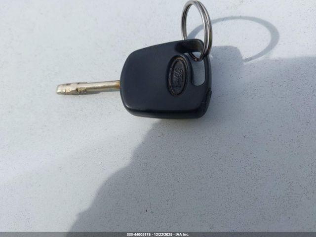 Ford Transit Xl Image 10