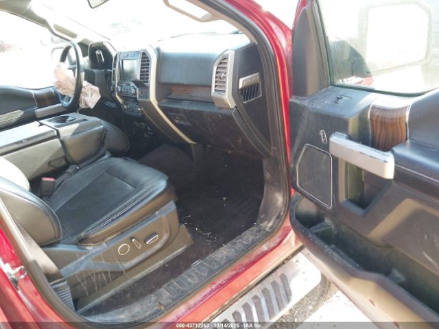 Ford F-150 Lariat Image 2