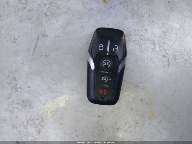 Ford F-150 Lariat Image 8