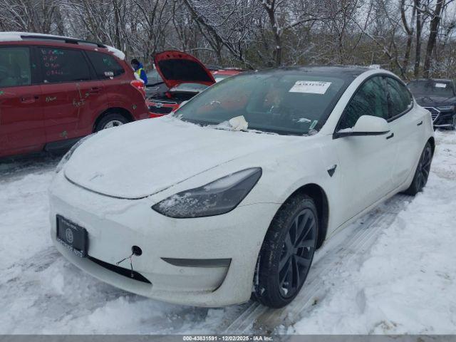 Tesla Model 3 Standard Range Plus Rear-wheel Drive Image 5