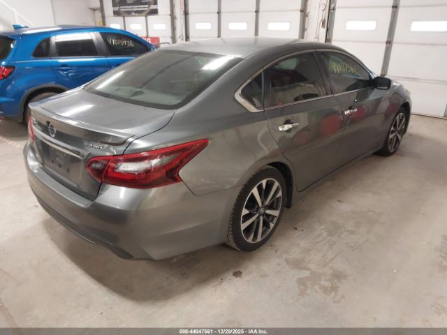 Nissan Altima 3.5 Sr Image 4