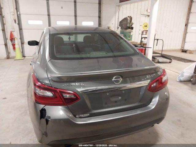 Nissan Altima 3.5 Sr Image 10