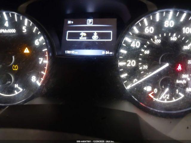 Nissan Altima 3.5 Sr Image 9