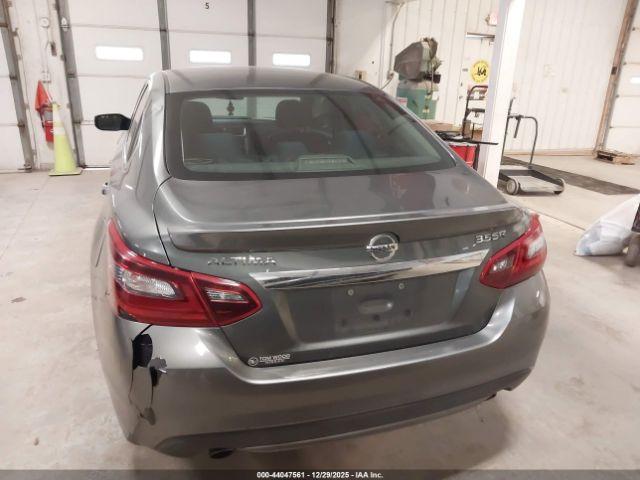 Nissan Altima 3.5 Sr Image 14