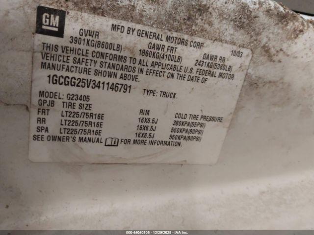 Chevrolet Express Image 5