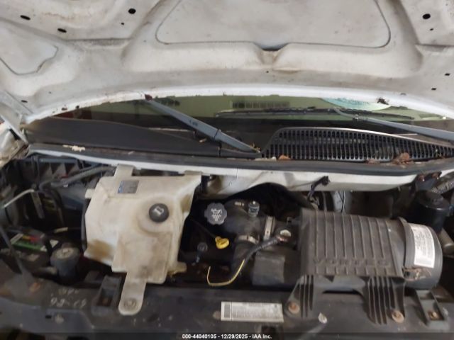 Chevrolet Express Image 10