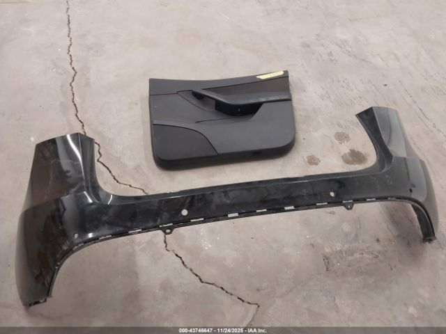 Tesla Model Y Performance Dual Motor All-wheel Drive Image 10