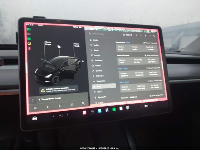 Tesla Model Y Performance Dual Motor All-wheel Drive Image 15