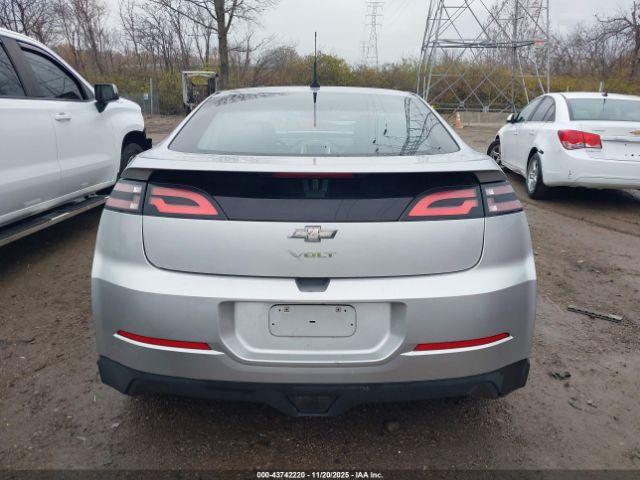 Chevrolet Volt Image 18