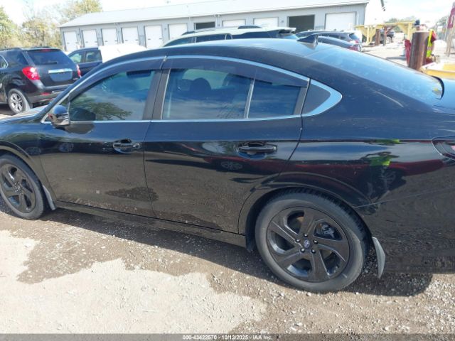 Subaru Legacy Sport Image 11