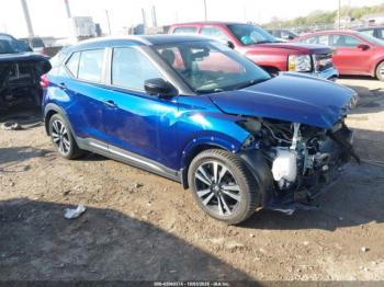  Salvage Nissan Kicks