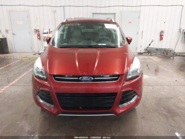 Ford Escape Titanium Image 12