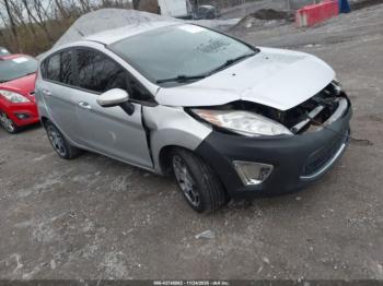  Salvage Ford Fiesta