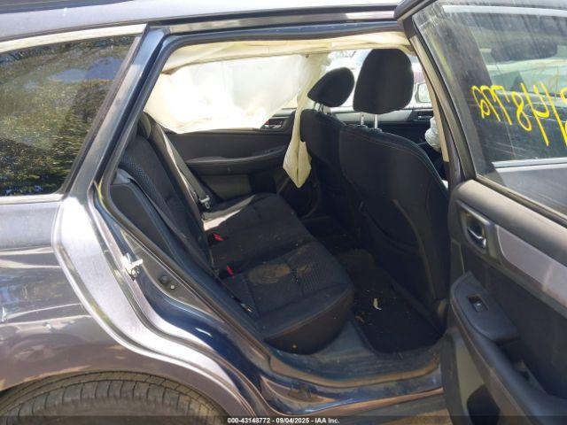 Subaru Outback 2.5i Premium Image 6