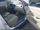 Nissan Versa 1.8 S Image 6