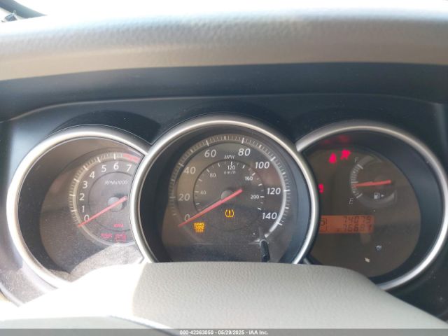 Nissan Versa 1.8 S Image 11