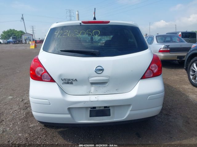Nissan Versa 1.8 S Image 15