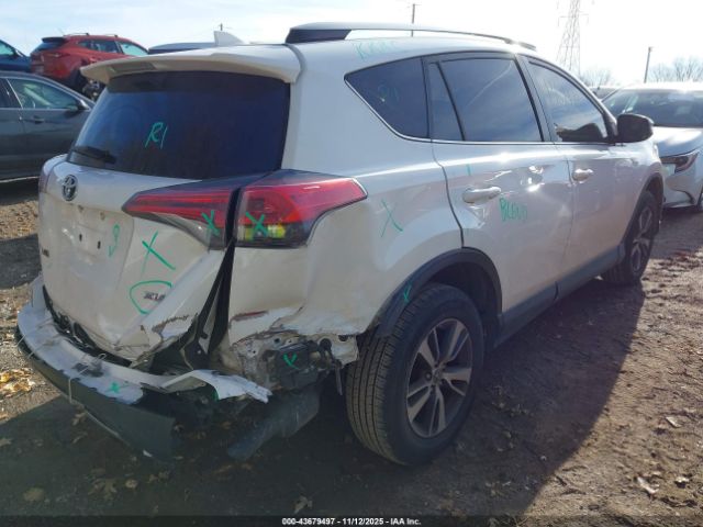 Toyota RAV4 Xle Image 2