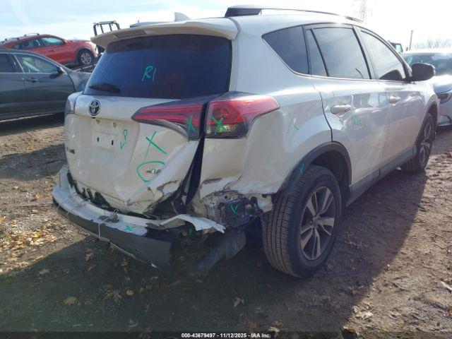 Toyota RAV4 Xle Image 11