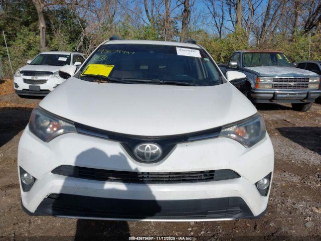 Toyota RAV4 Xle Image 13