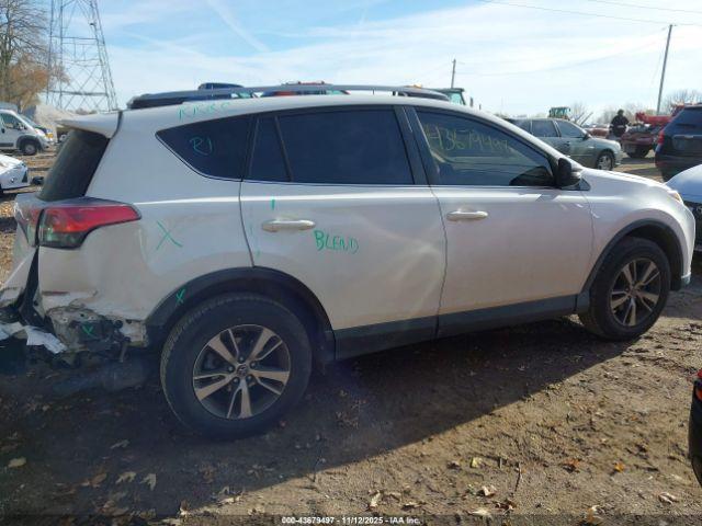 Toyota RAV4 Xle Image 4