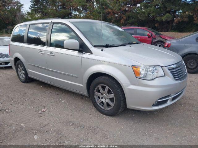  Salvage Chrysler Town & Country