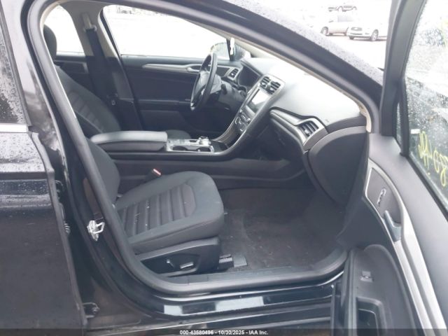 Ford Fusion Se Image 2