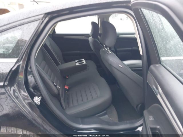 Ford Fusion Se Image 7