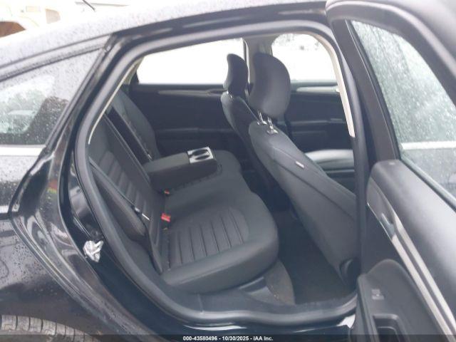 Ford Fusion Se Image 7