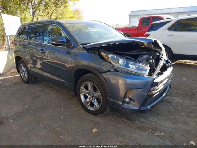  Salvage Toyota Highlander