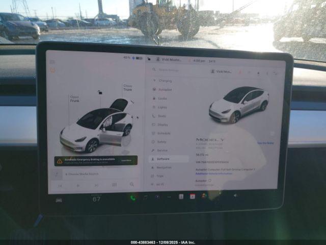 Tesla Model Y Image 9