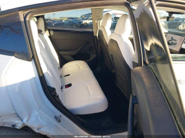 Tesla Model Y Image 13