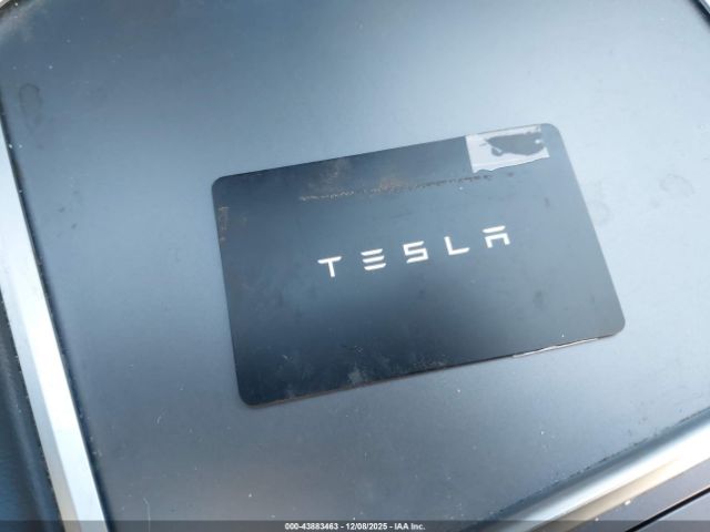 Tesla Model Y Image 15