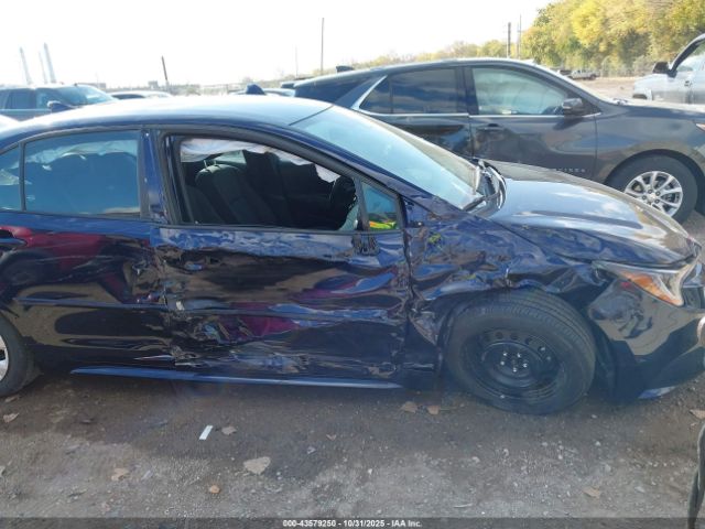 Toyota Corolla Le Image 16