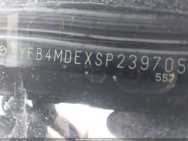 Toyota Corolla Le Image 4