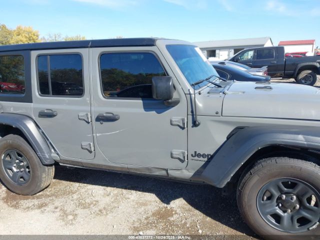 Jeep Wrangler 4-door Sport 4x4 Image 11