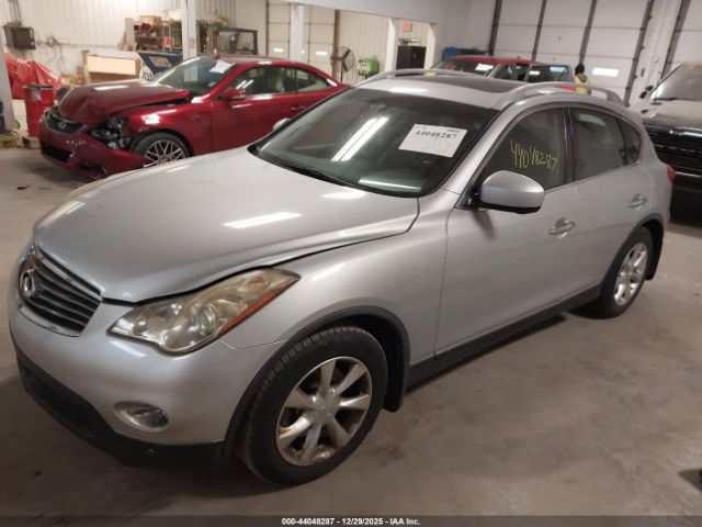 INFINITI Ex Journey Image 10