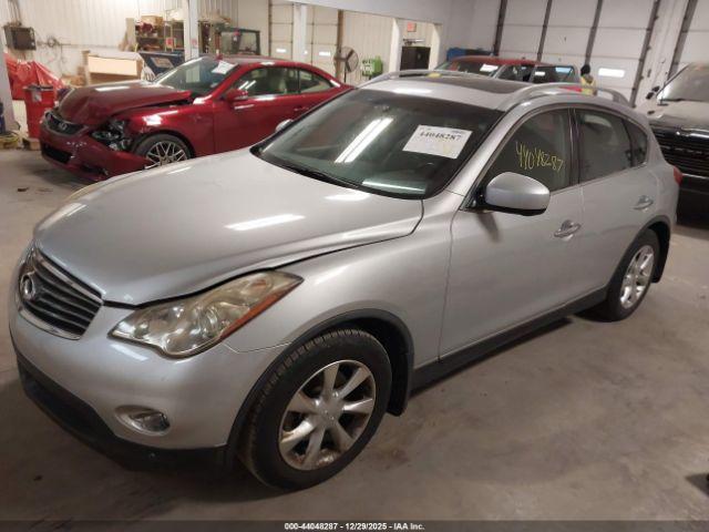 INFINITI Ex Journey Image 10