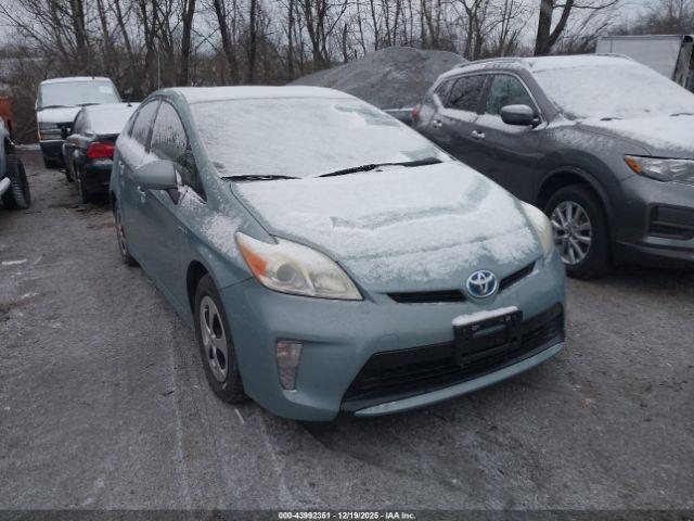  Salvage Toyota Prius