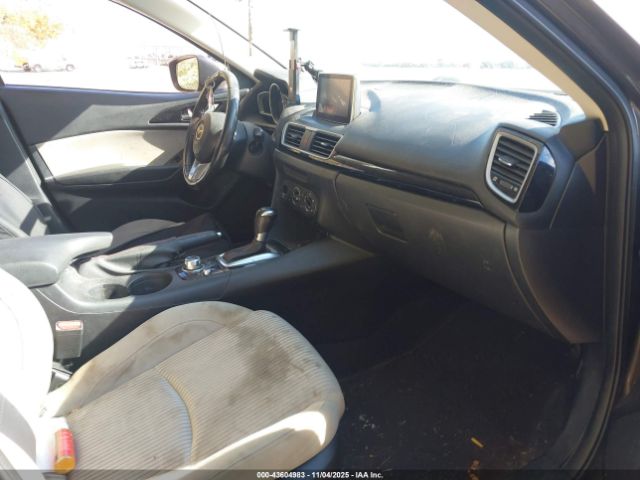 Mazda Mazda3 I Touring Image 10