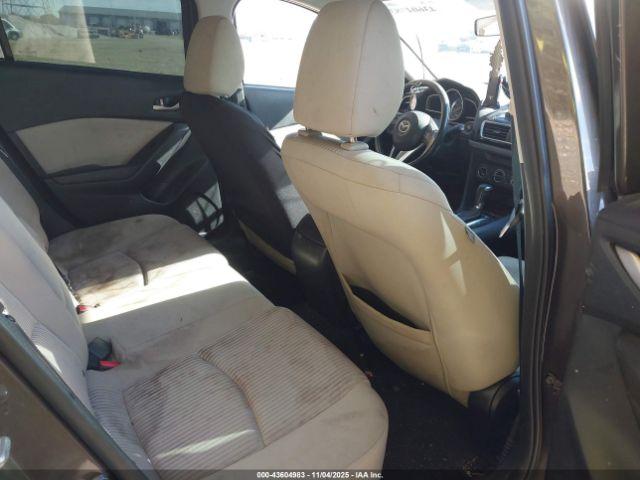 Mazda Mazda3 I Touring Image 3