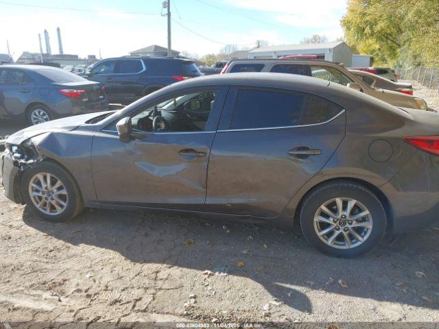 Mazda Mazda3 I Touring Image 14