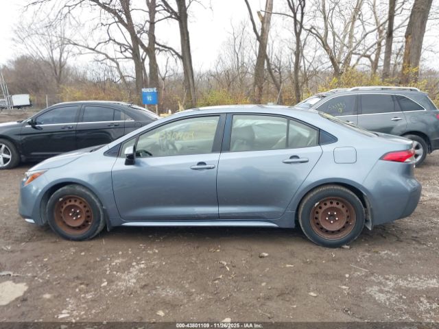 Toyota Corolla Le Image 13