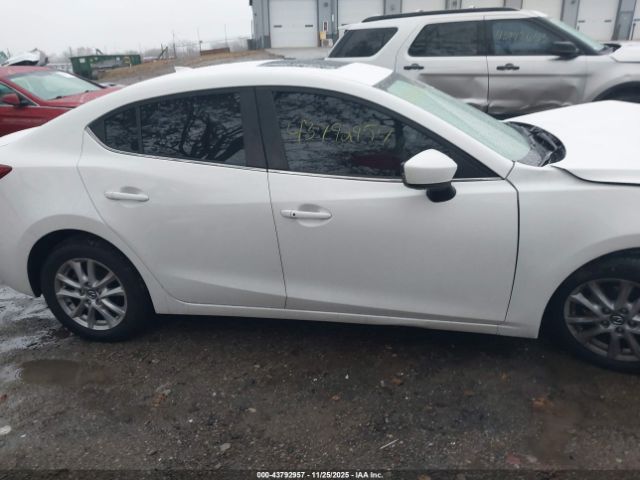 Mazda Mazda3 I Grand Touring Image 10