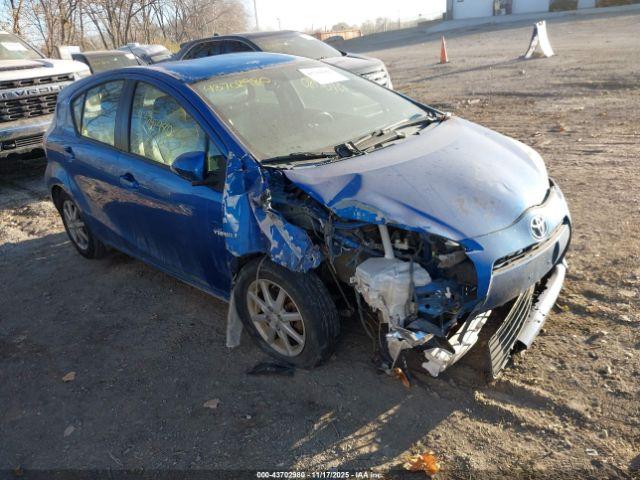 Salvage Toyota Prius c