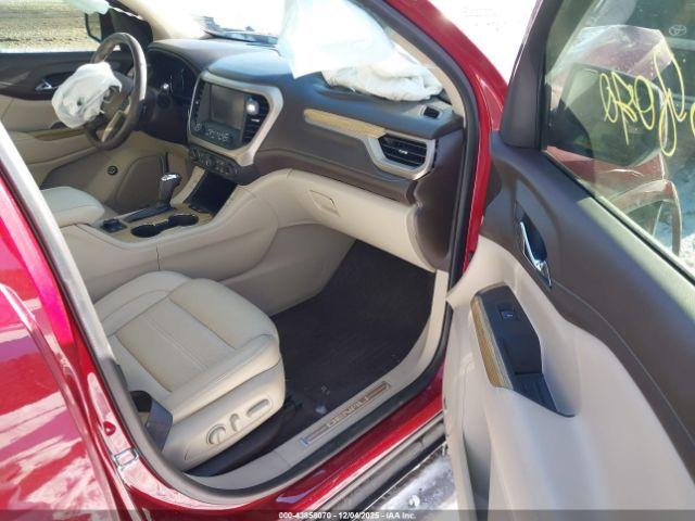 GMC Acadia Denali Image 6