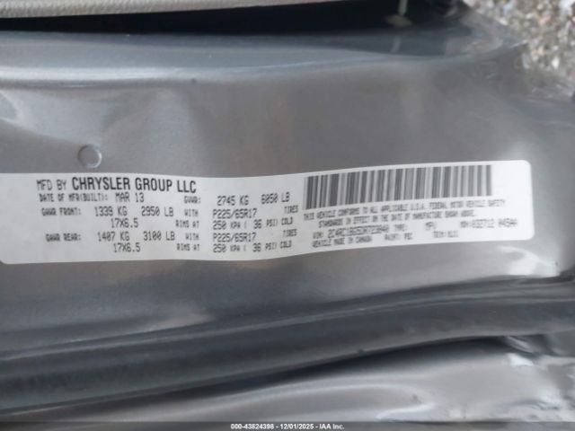 Chrysler Town & Country Touring Image 6